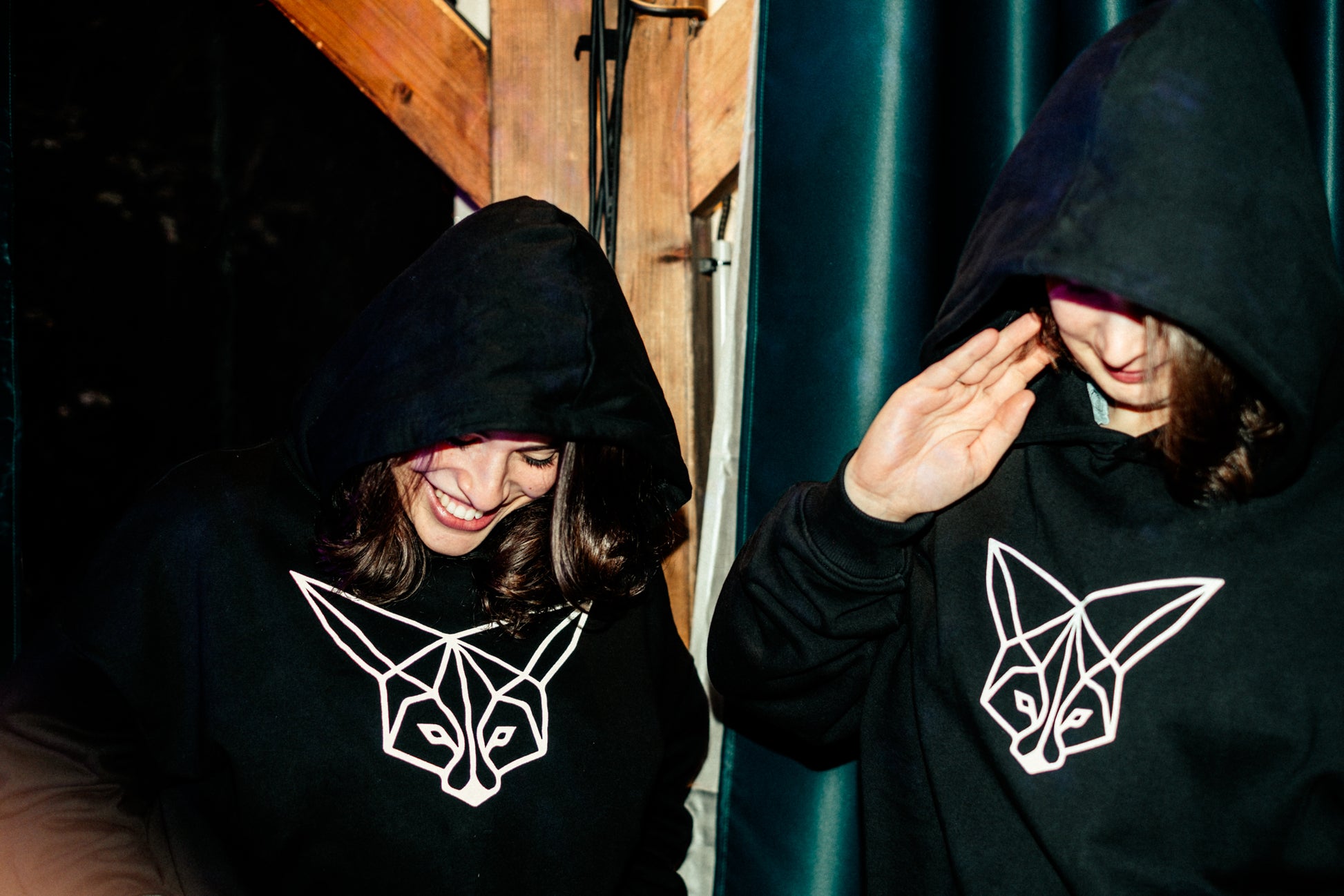 Oversized Black Hoodie Printé - SHINY HOODY