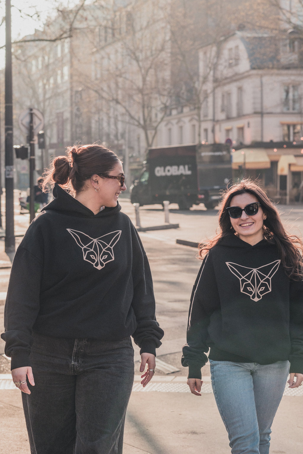 Oversized Black Hoodie Printé - SHINY HOODY