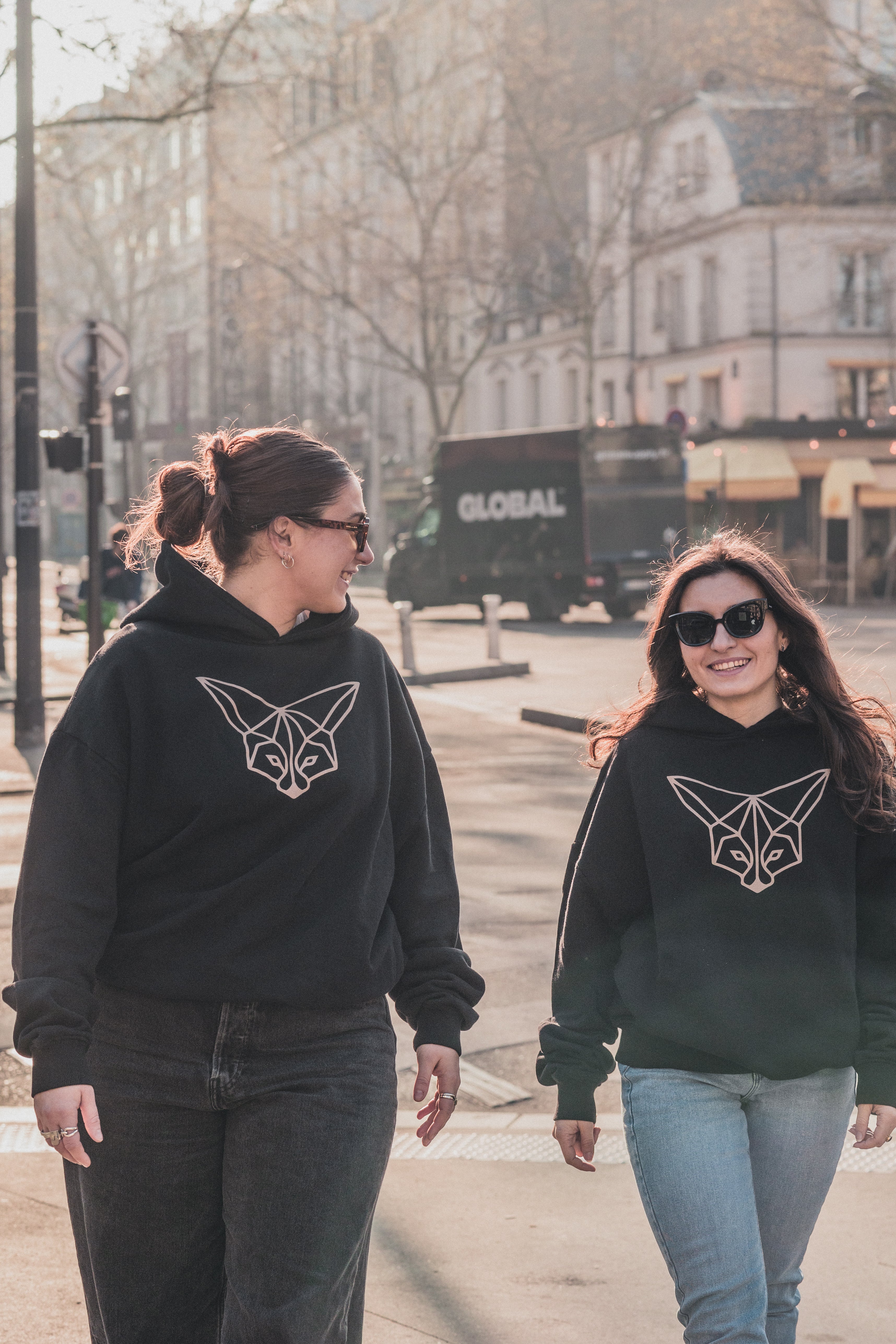 Oversized Black Hoodie Printé - SHINY HOODY